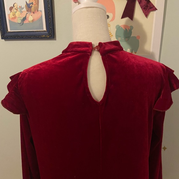 Red velour ruffle shoulder mock neck long sleeve dress • by Jeuvre • size small - Picture 5 of 8